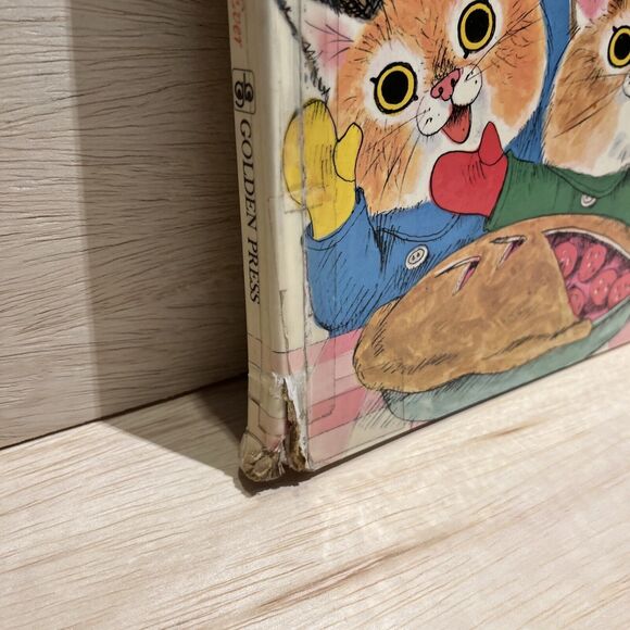 Richard Scarry's Best Mother Goose Ever, Big Golden Book, 1970 Edition - Picture 3 of 8